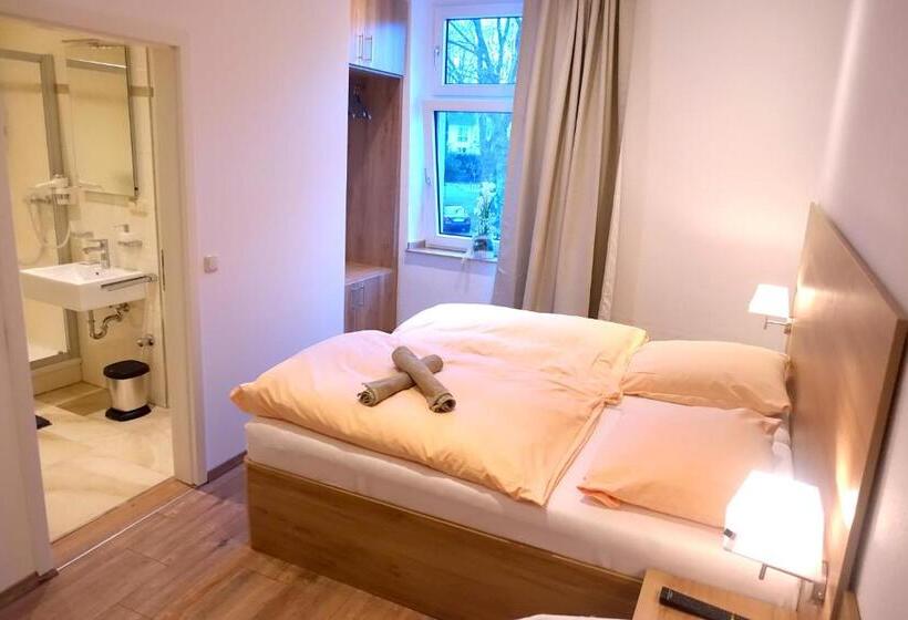 Standard Room, Gasthof & Restaurant Am Kreuz