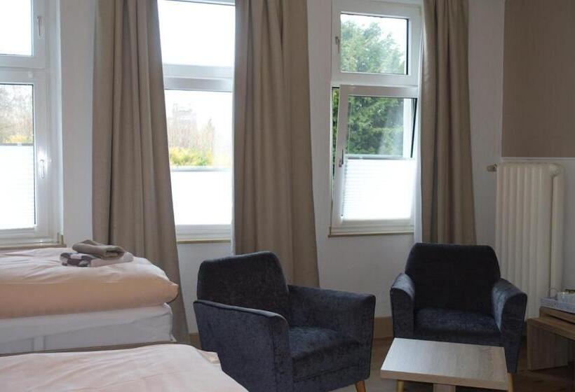 Standard Triple Room, Gasthof & Restaurant Am Kreuz