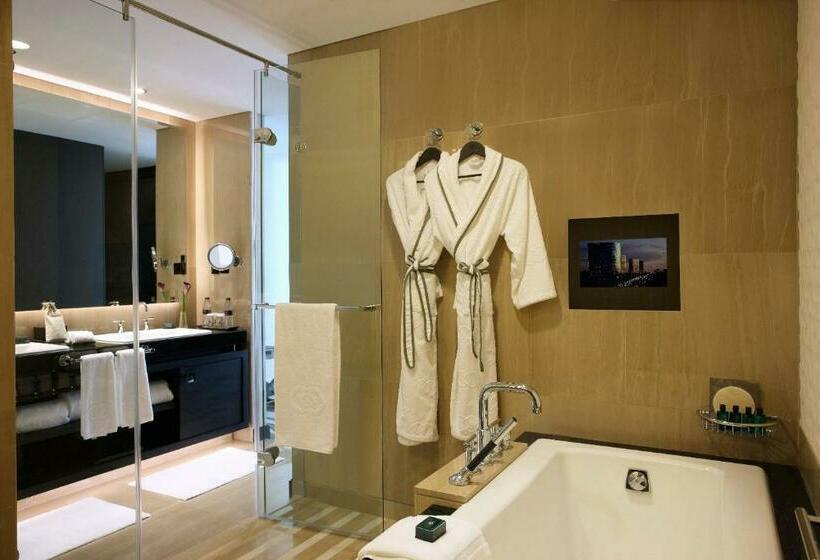 Люкс Престиж, Sofitel Abu Dhabi Corniche