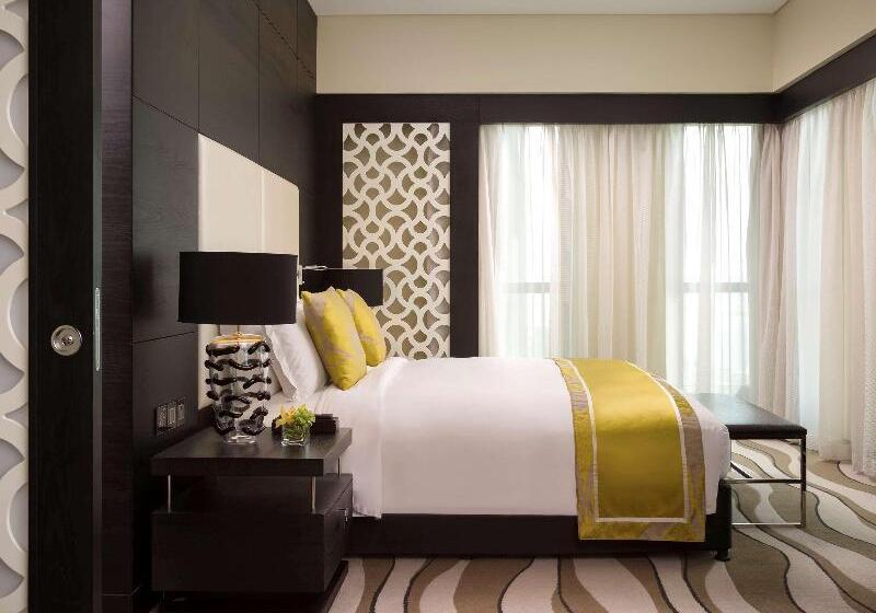 Люкс Престиж, Sofitel Abu Dhabi Corniche
