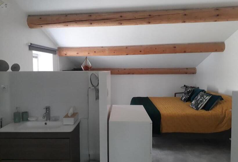 Номер Стандарт, Mon Chemin Privé