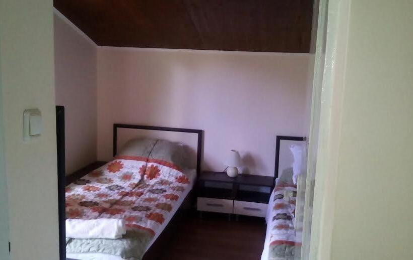 Семейное Студио, Guest Rooms Voneshcha Voda