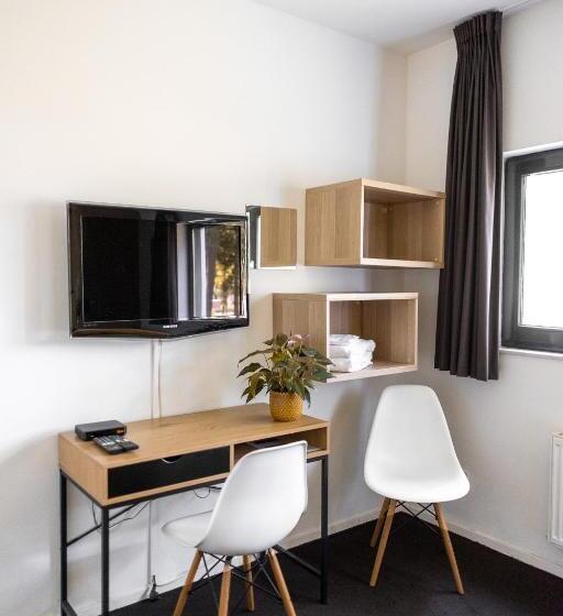 Номер Deluxe, Avellano