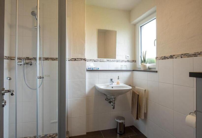 Standard room with outdoor bath, Gästehaus Eifelzauber
