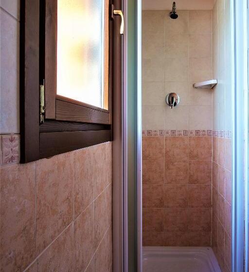 استودیوی لوکس, B&b La Mia Oasi