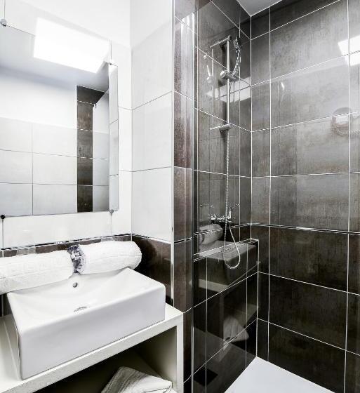 Cameră Familiară, Hôtel Le Rupella