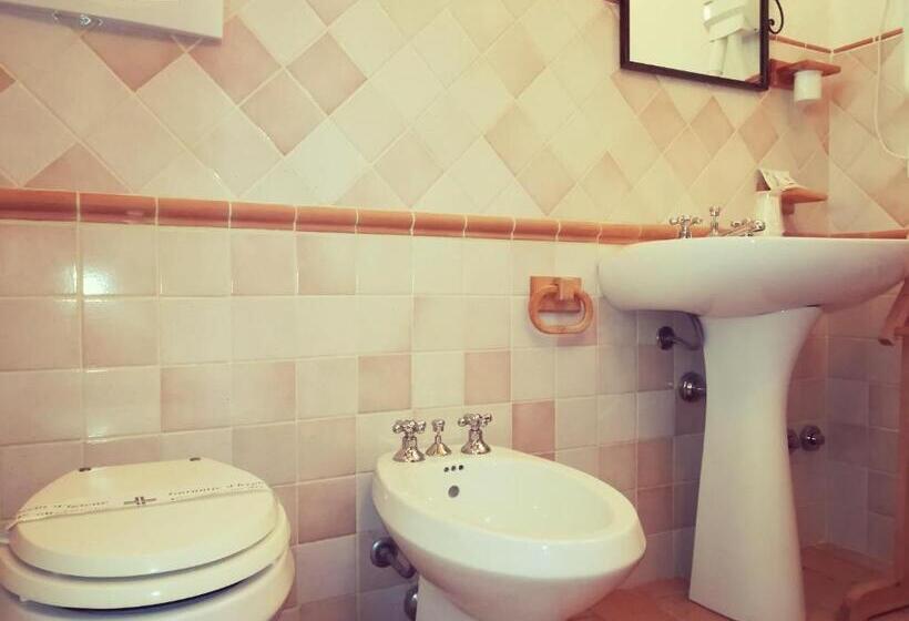 اتاق استاندارد, Casale Giuncheto