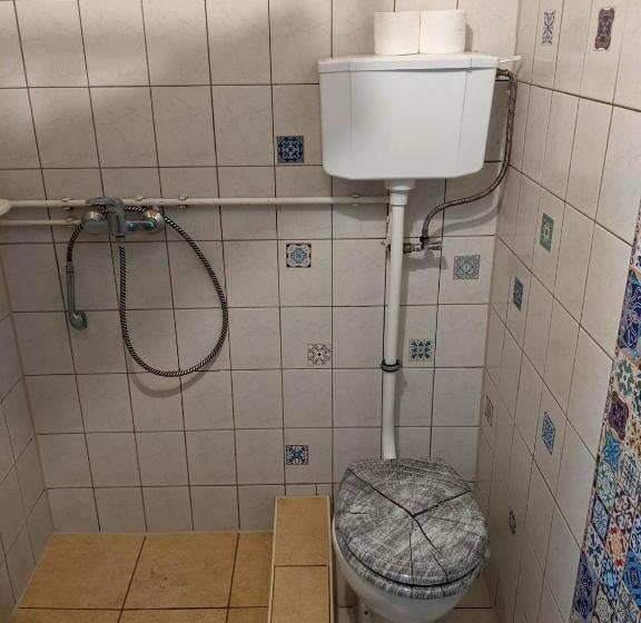 Quarto Quádruplo Estandar, Brindza Vendégház