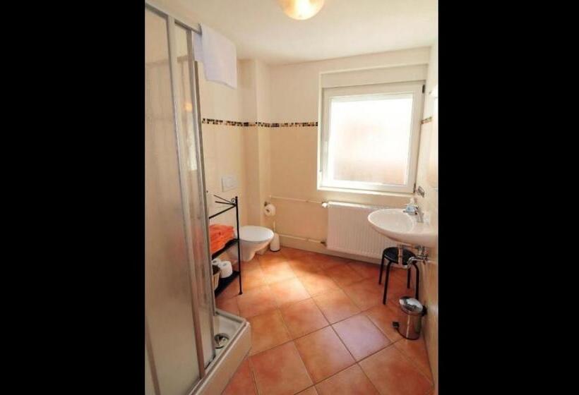 Апартаменты 2 Спальни, Apartments Sunny Place