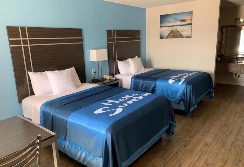Номер Стандарт 2 Двуспальные Кровати, Days Inn By Wyndham Orange