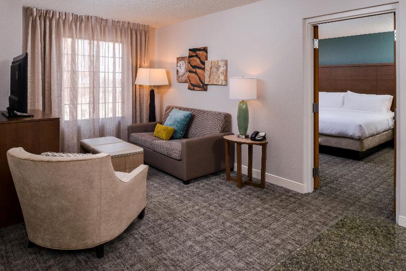 Suite, Staybridge Suites Indianapolis Downtown Convention Center, An Ihg