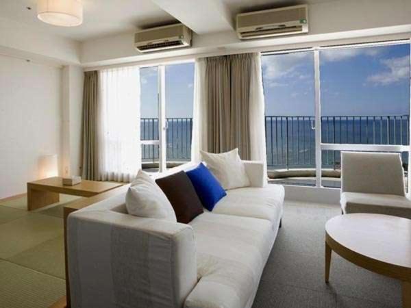 패밀리 룸, The Beach Tower Okinawa