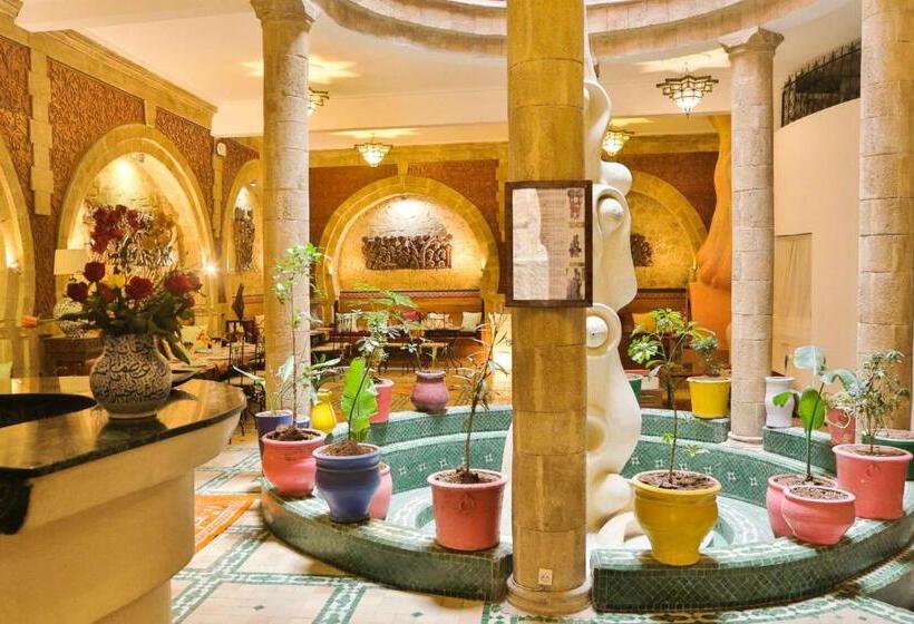 Номер Стандарт, Riad Al Khansaa