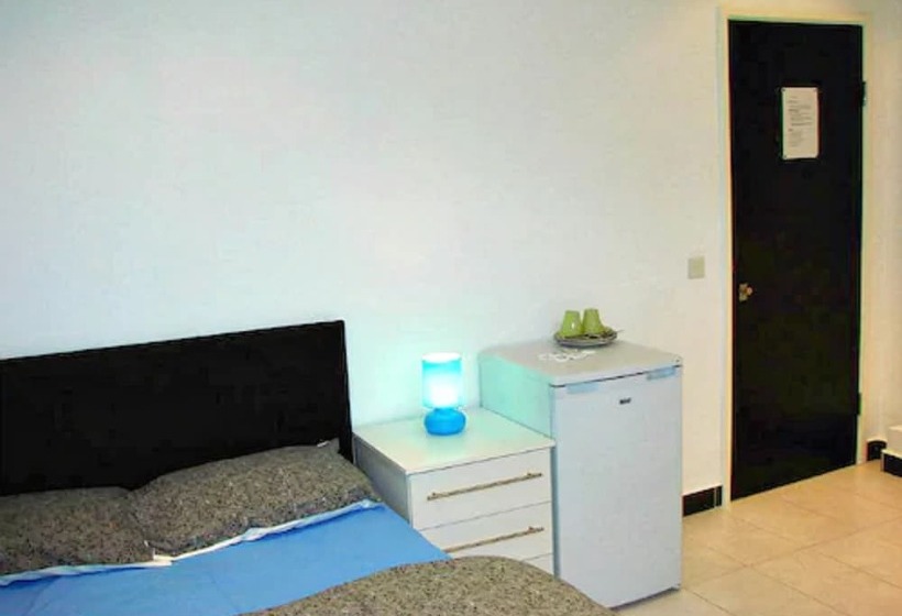 Номер Стандарт, Abercorn House   Hostel