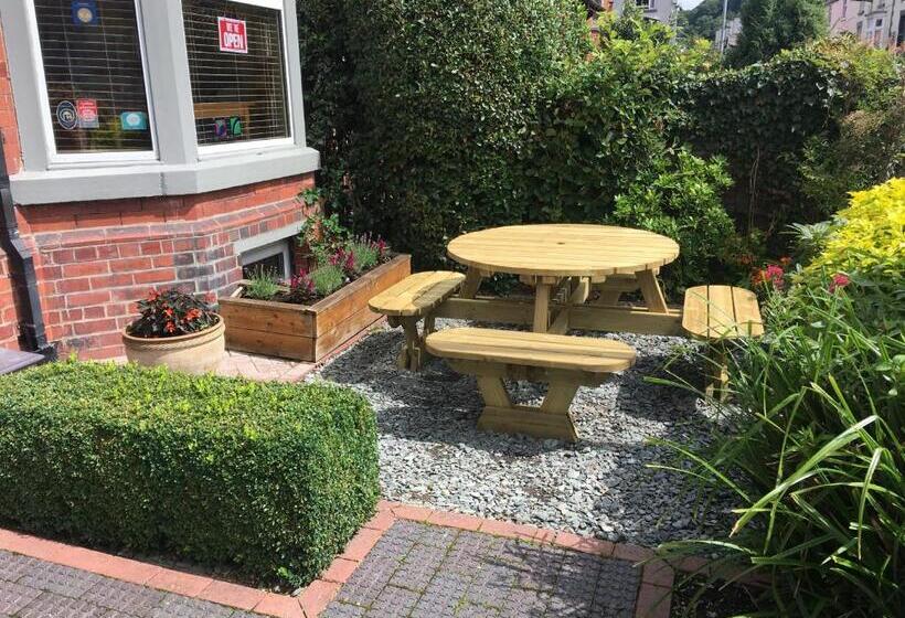 Номер Стандарт, Llangollen Hostel Self Catering   All Private Bedrooms