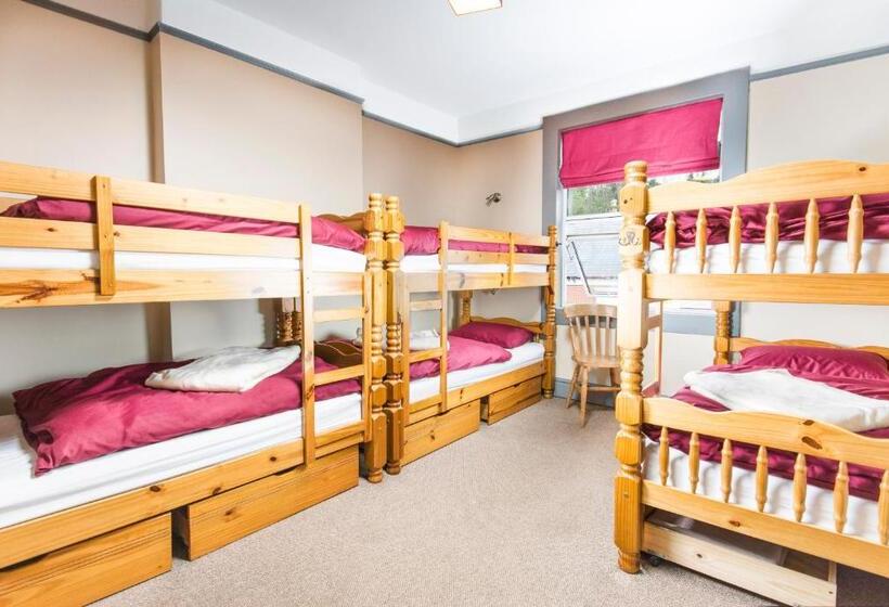 Четырехместный Номер Economy, Llangollen Hostel Self Catering   All Private Bedrooms