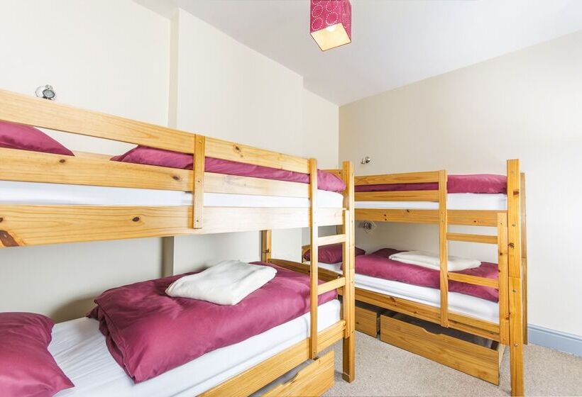 Четырехместный Номер Economy, Llangollen Hostel Self Catering   All Private Bedrooms