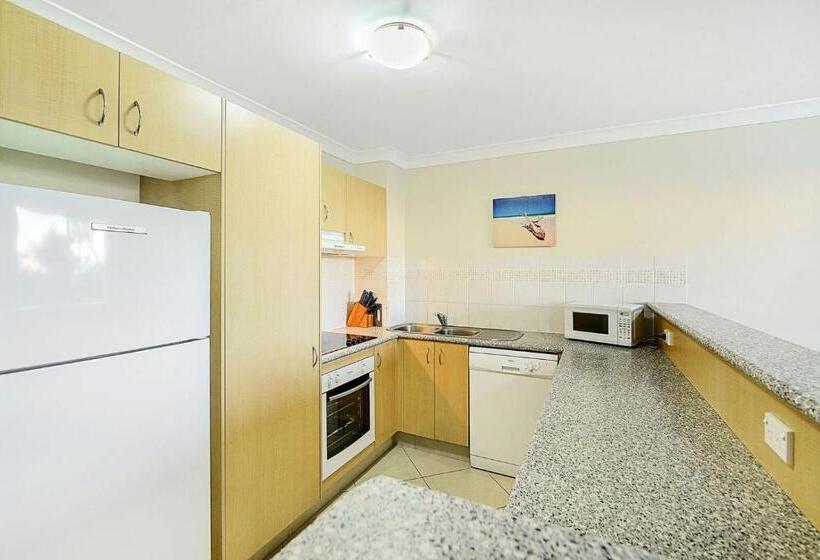2침실 아파트 정원 전망, Golden Riviera Absolute Beachfront Resort