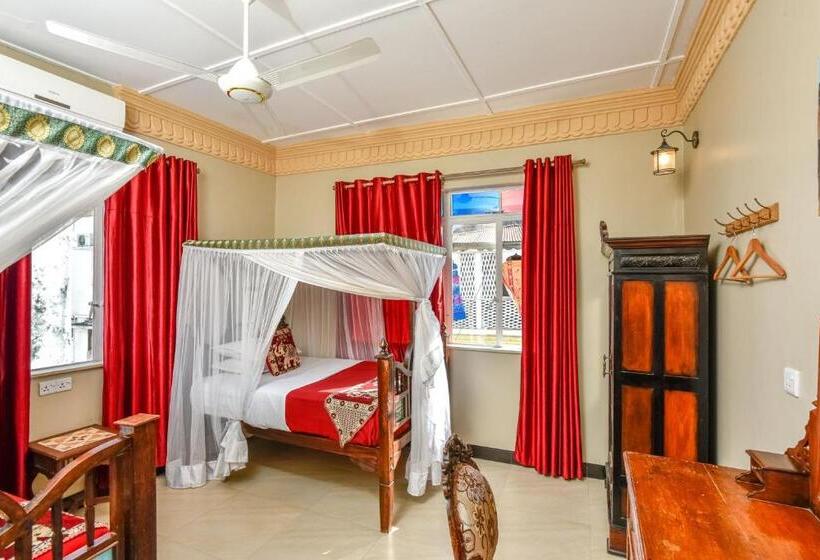 Апартаменты 1 Спальня Вид на Город, Tembo House