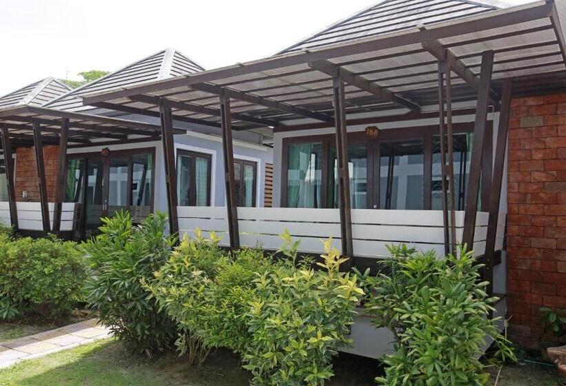 デラックスバンガロー, Phi Phi Andaman Beach Resort