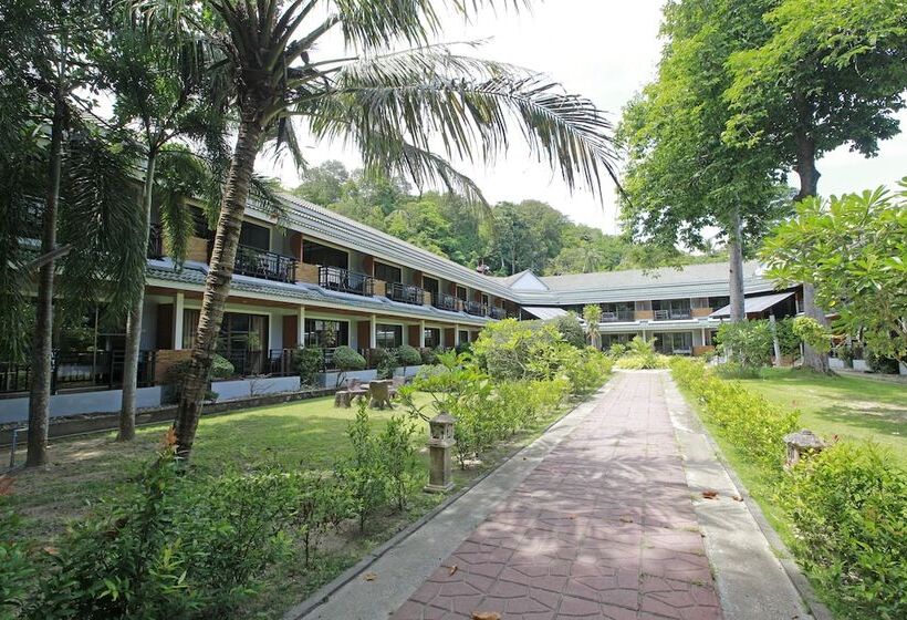デラックストリプルルーム, Phi Phi Andaman Beach Resort