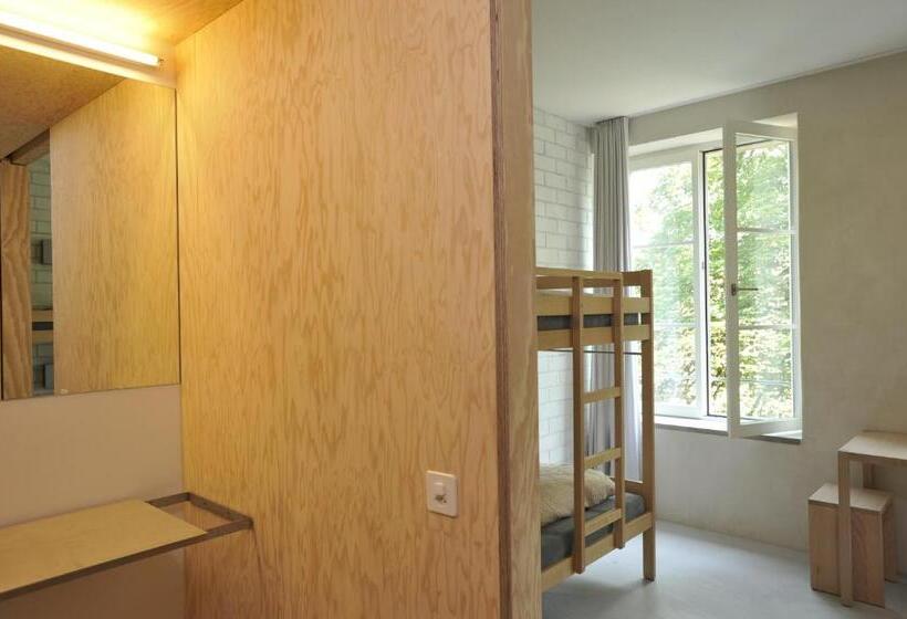 Кровать в Общей Комнате, Basel Youth Hostel