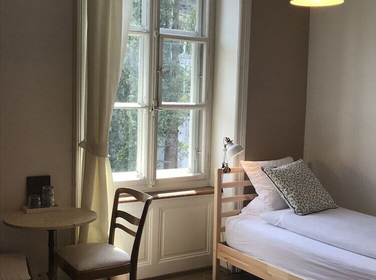 Трехместный Номер Стандарт Совместная Ванная, The Bed + Breakfast