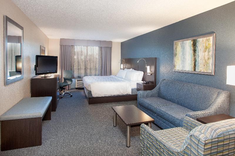 Номер Стандарт Кровать Кинг Адаптированный для Инвалидов, Holiday Inn Hotel & Suites Tallahassee Conference Center North, An Ihg