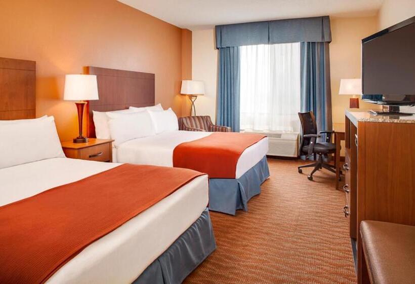 Номер Стандарт Адаптированный для Инвалидов, Holiday Inn Express Hotel & Suites Coralville, An Ihg