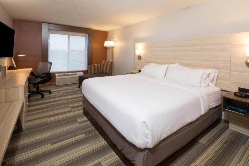 Люкс Адаптированный для Инвалидов, Holiday Inn Express Hotel & Suites Grand Blanc, An Ihg