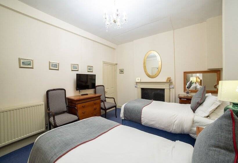 سوییت سوپریور, Bailbrook Lodge