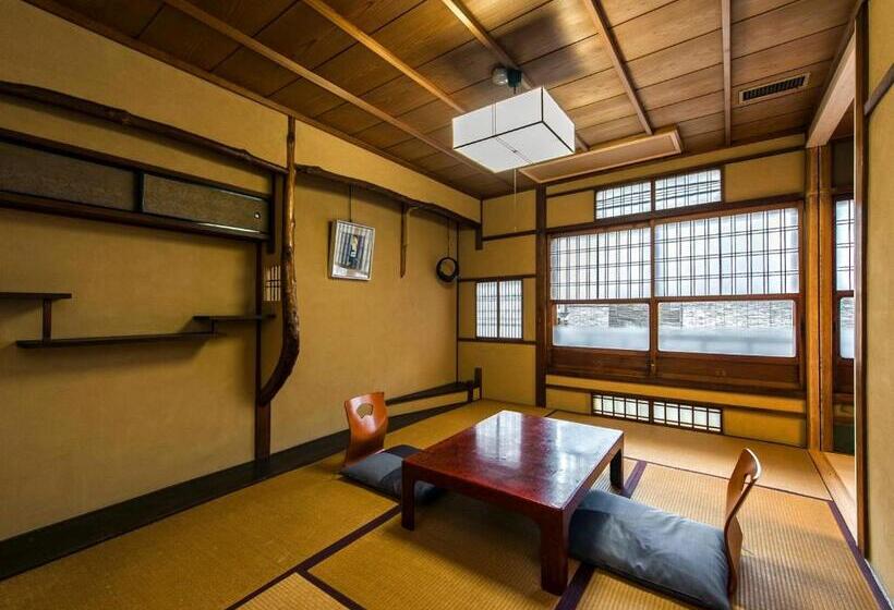 חדר סופריור, Izuyasu Traditional Kyoto Inn Serving Kyoto Cuisine