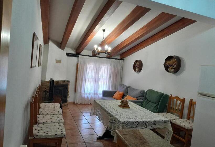 Дом 3 Спальни, Casa Manolita
