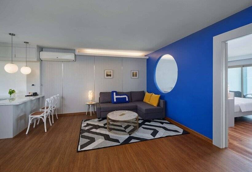 سوییت سوپریور با چشم‌انداز دریا, Homm Bliss Southbeach Patong