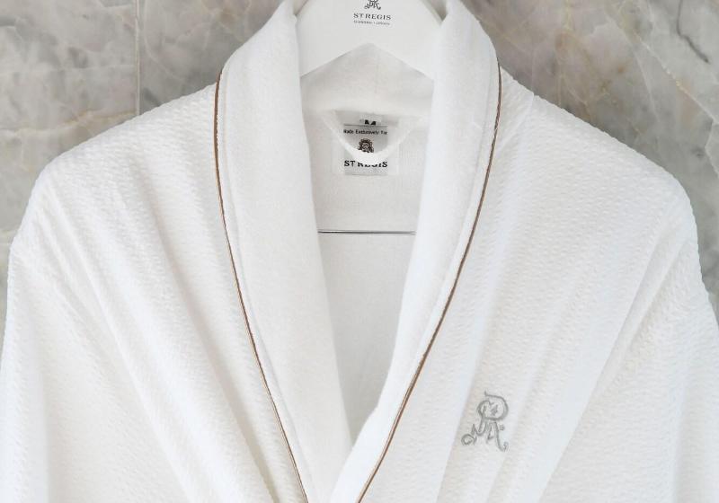اتاق دلوکس با تخت کینگ و چشم‌انداز شهر, The St. Regis Shanghai Jingan