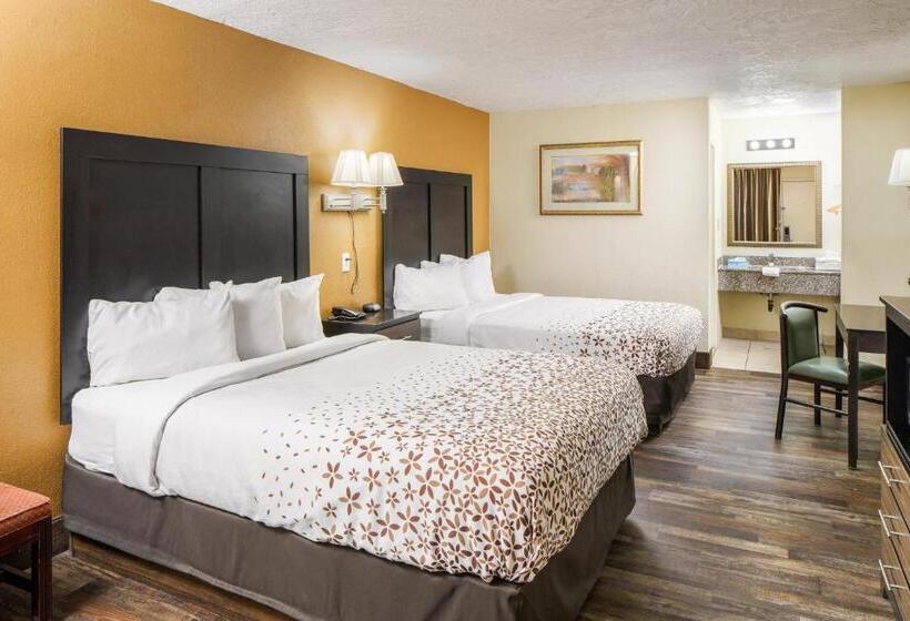 Номер Стандарт, Americana Inn A Travelodge By Wyndham