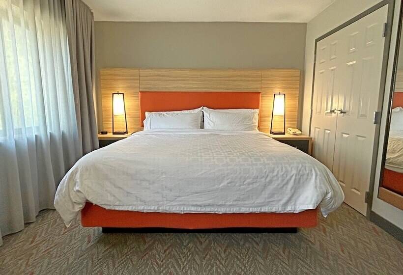 Suite Adaptée aux Personnes à Mobilité Réduite, Candlewood Suites Indianapolis Downtown Medical District, An Ihg