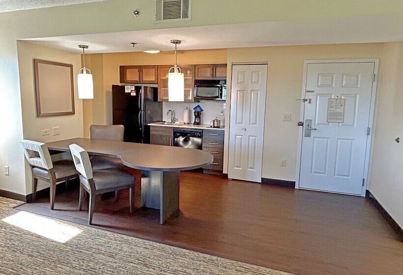 Suite 2 Chambres, Candlewood Suites Indianapolis Downtown Medical District, An Ihg