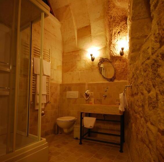 Номер Deluxe, Meleklerevi Cave