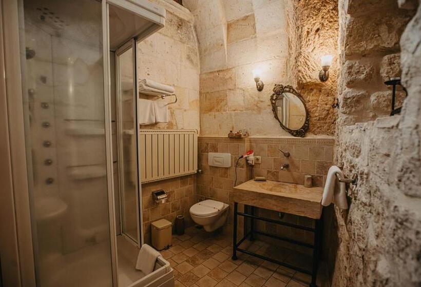 Номер Deluxe, Meleklerevi Cave