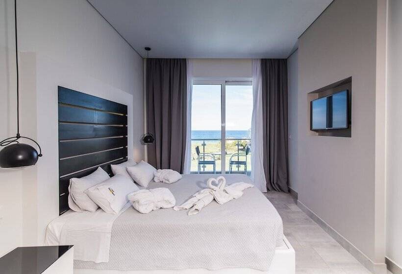 سوئیت اجرایی با چشم‌انداز دریا, Belussi Beach Hotel & Suites