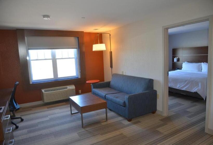 Президентский Люкс, Holiday Inn Express Hotel & Suites Rochester, An Ihg