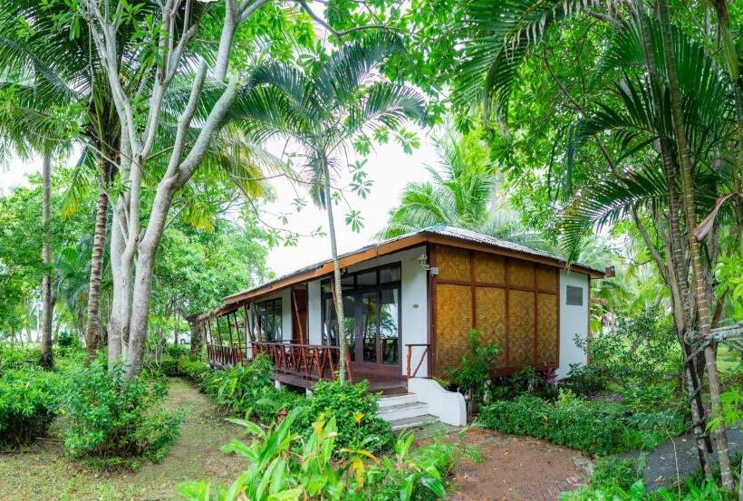 プレミアムルーム, Lipa Lodge Beach Resort