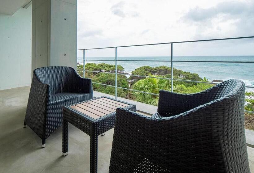 חדר דלוקס נוף לים, The Hotel Yakushima Ocean & Forest