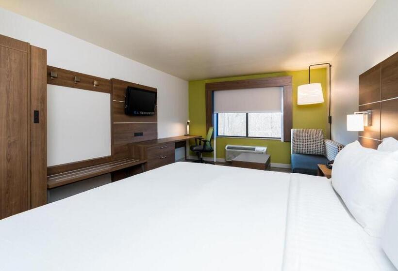 Номер Стандарт Кровать Кинг Адаптированный для Инвалидов, Holiday Inn Express & Suites Rocky Mount Smith Mountain Lake, An Ihg