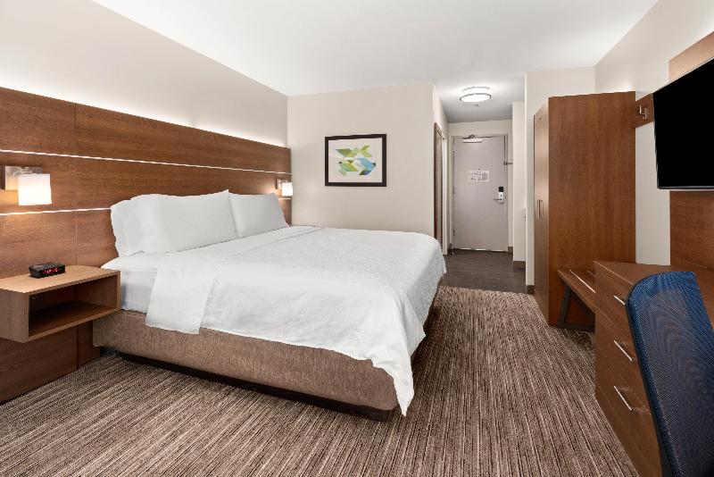 Номер Стандарт Кровать Кинг Адаптированный для Инвалидов, Holiday Inn Express And Suites Sumner, An Ihg