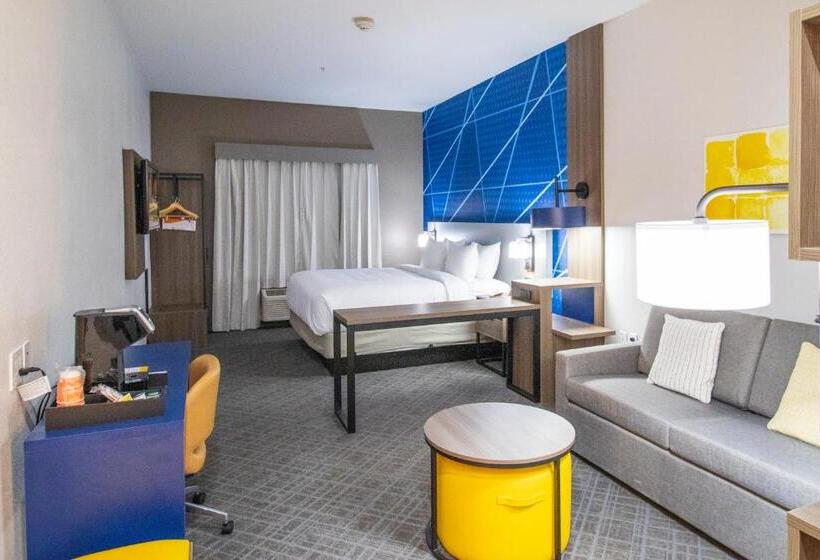 Люкс Кровать Кинг, Comfort Inn & Suites
