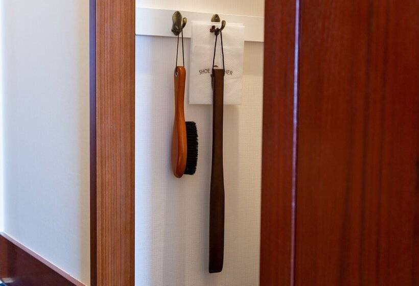 اتاق لوکس با چشم‌انداز دریا, Premier Hotel Mojiko