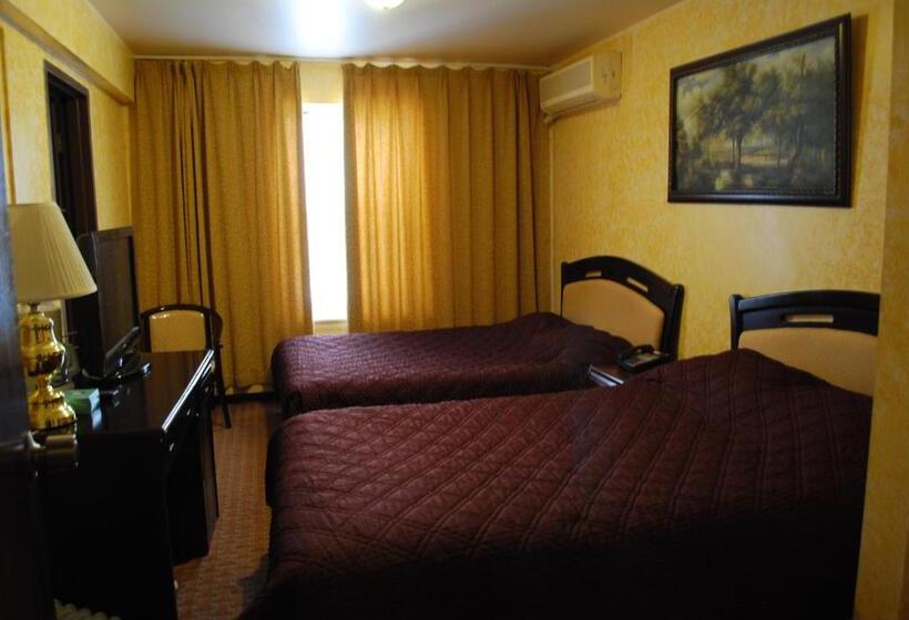 Quarto Standard 2 Camas Casal, Chinatown Hotel Chicago
