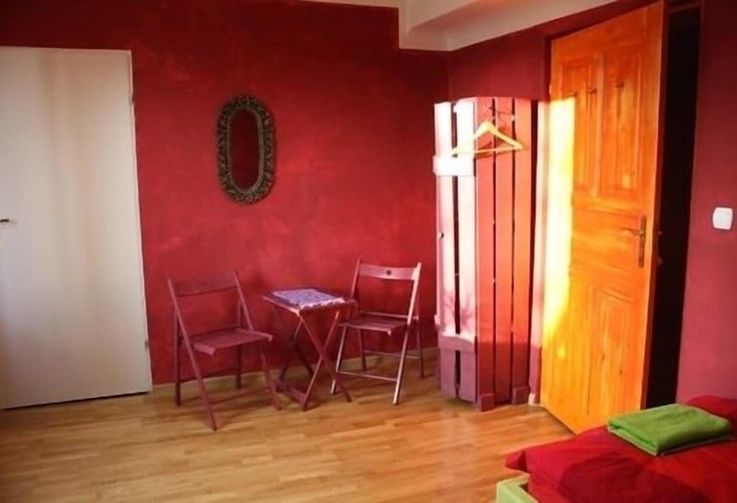 Номер Стандарт, El Hostel